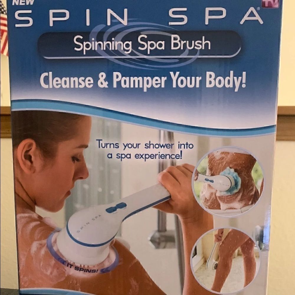 Spinning body brush   